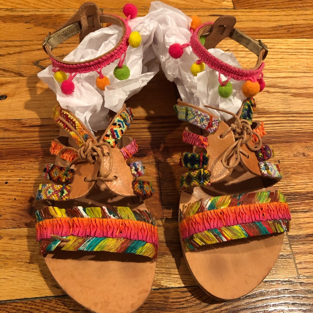 Elina Linardaki EUC size 38 hula hoop sandals